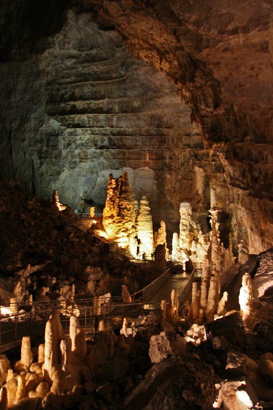 grotte-frasassi