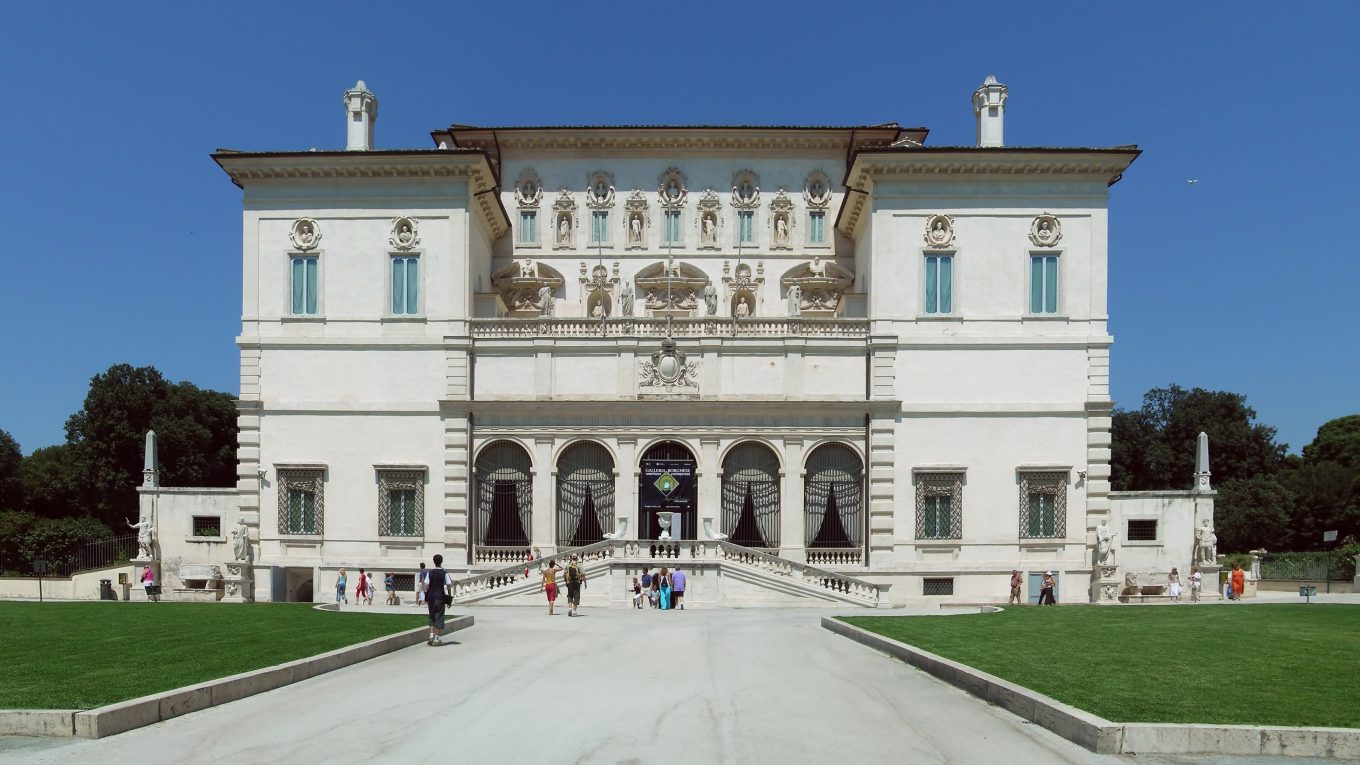 Facciata della Galleria Borghese a Roma