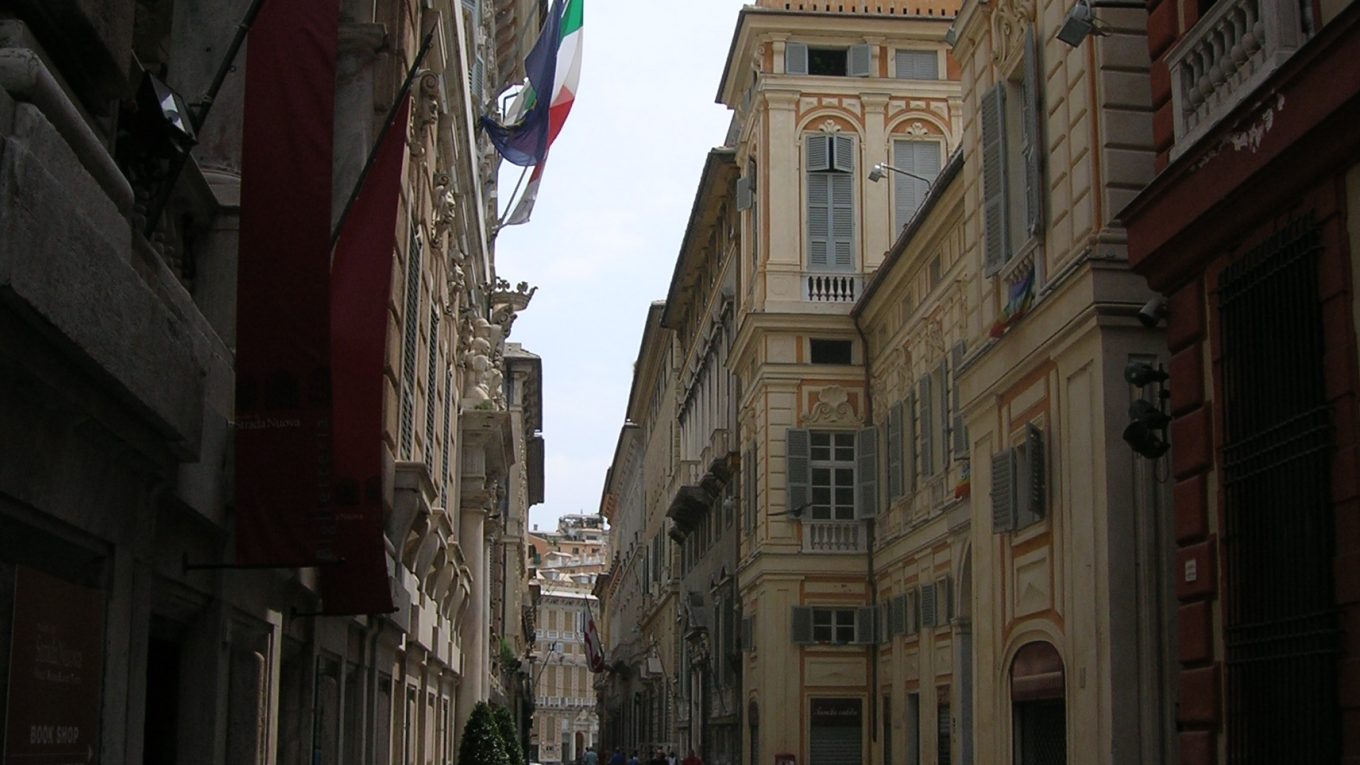 Via Garibaldi a Genova con i palazzi storici