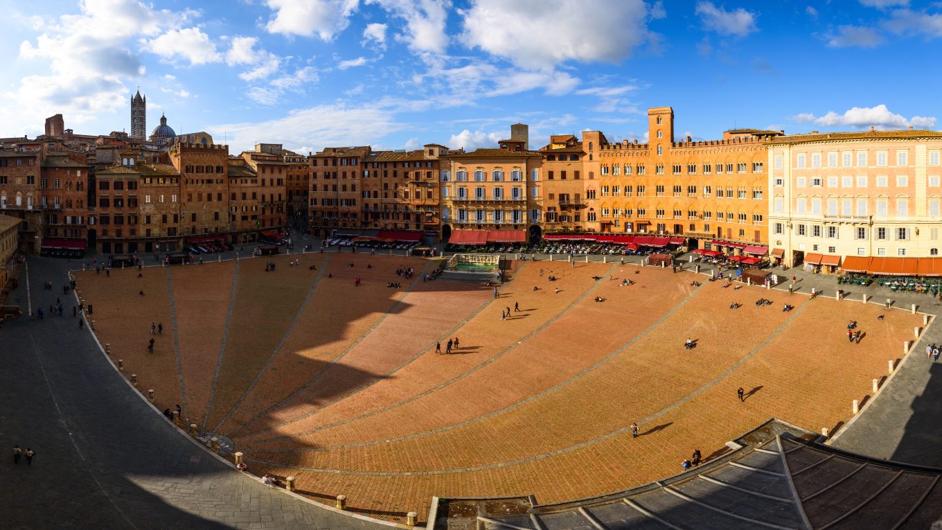 Piazza del Campo a Siena vista dall’alto