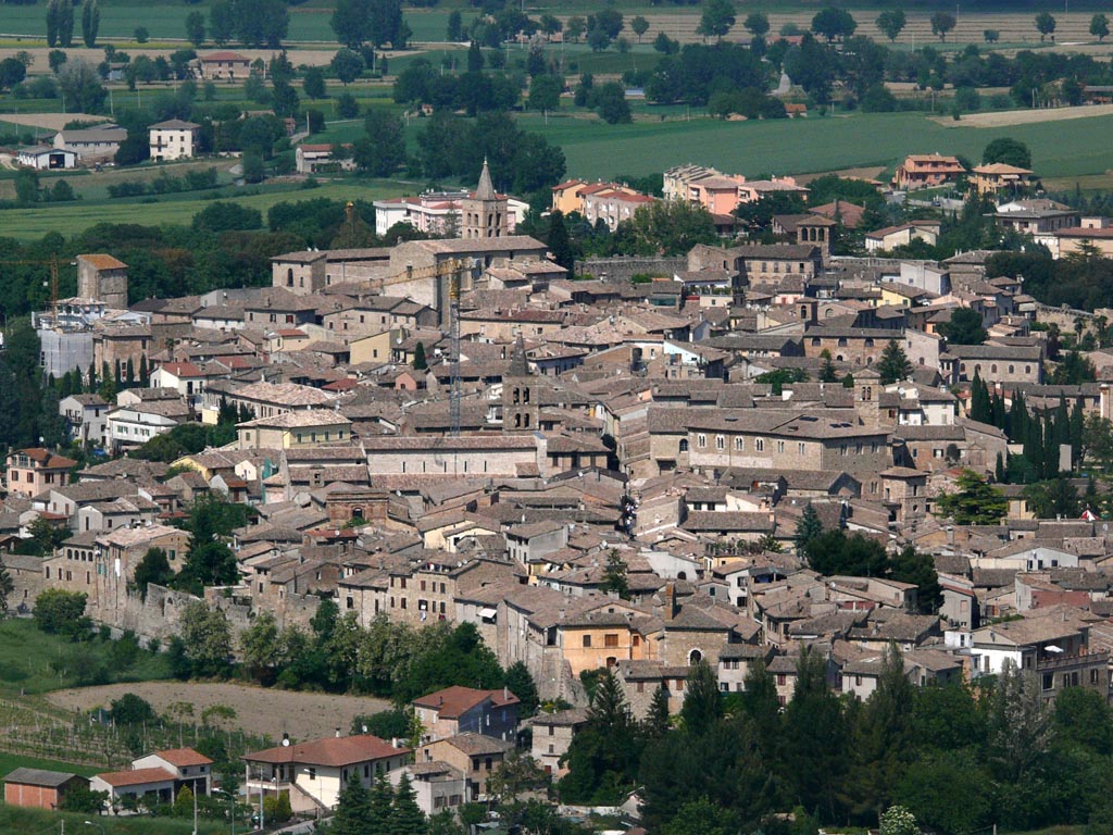 Veduta del borgo di Bevagna in Umbria