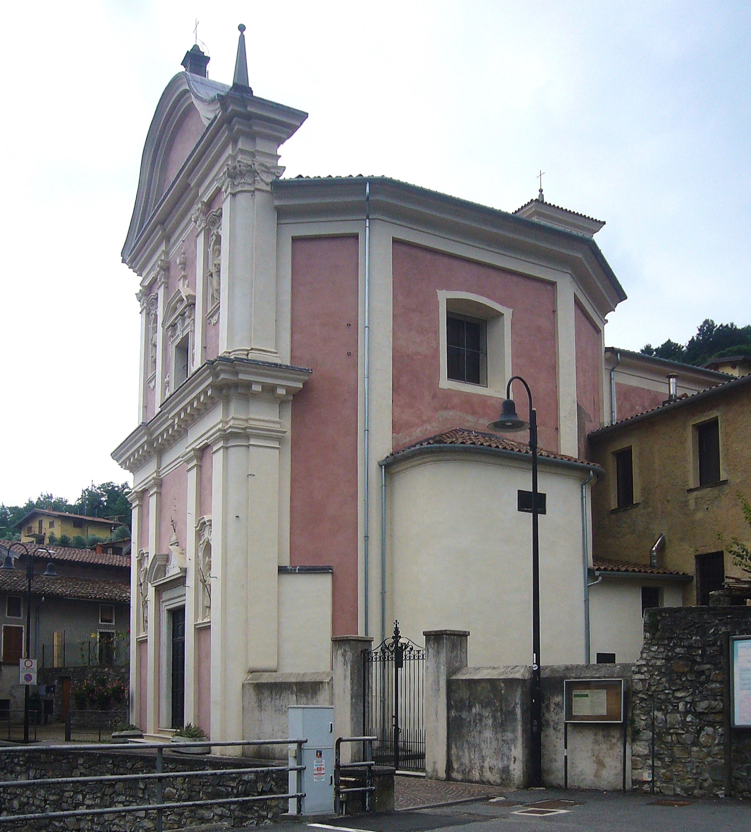 Chiesa di San Giovanni Battista a Carzano, Monte Isola