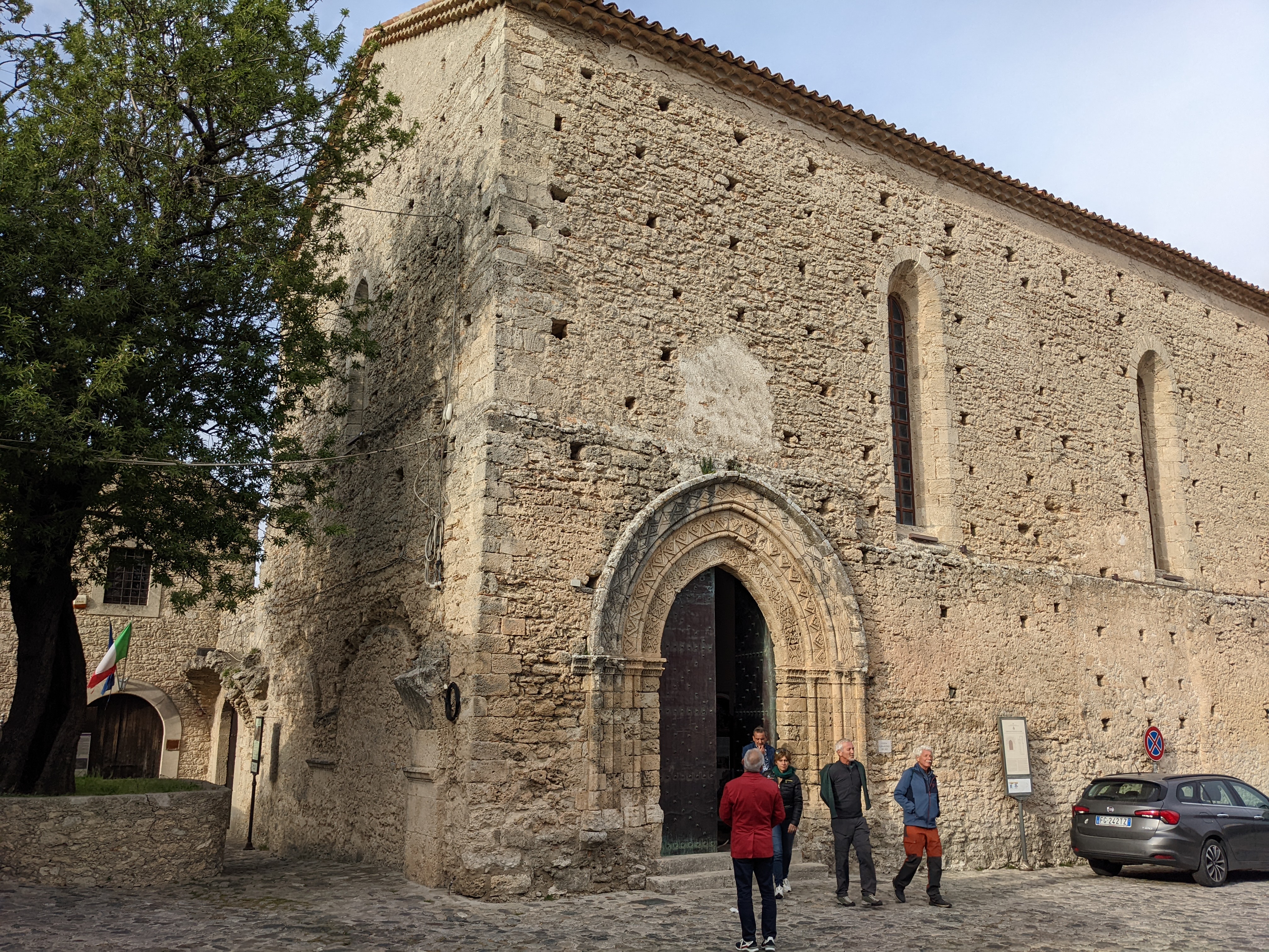 Chiesa di San Francesco nel borgo di Gerace