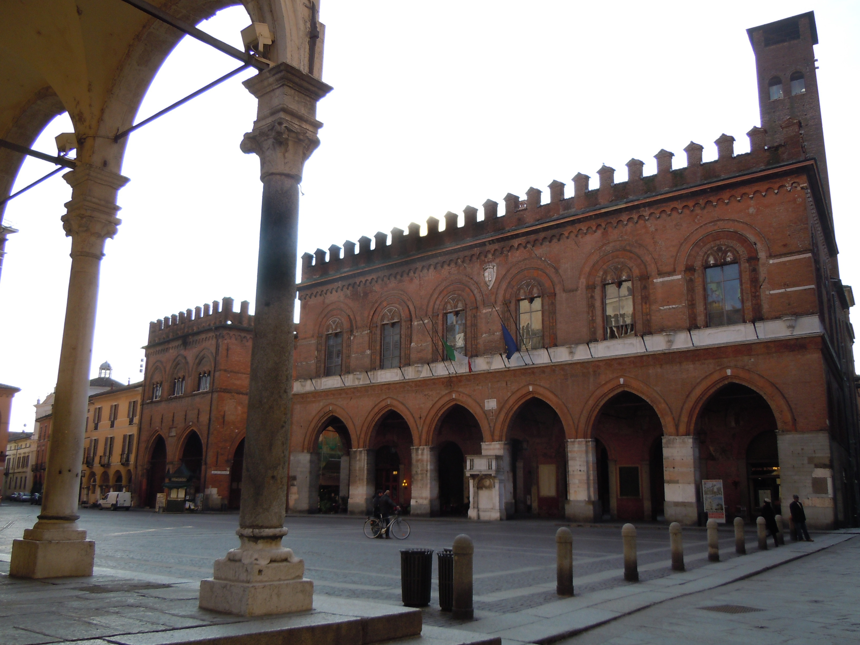 Palazzo comunale di Cremona in Piazza del Comune
