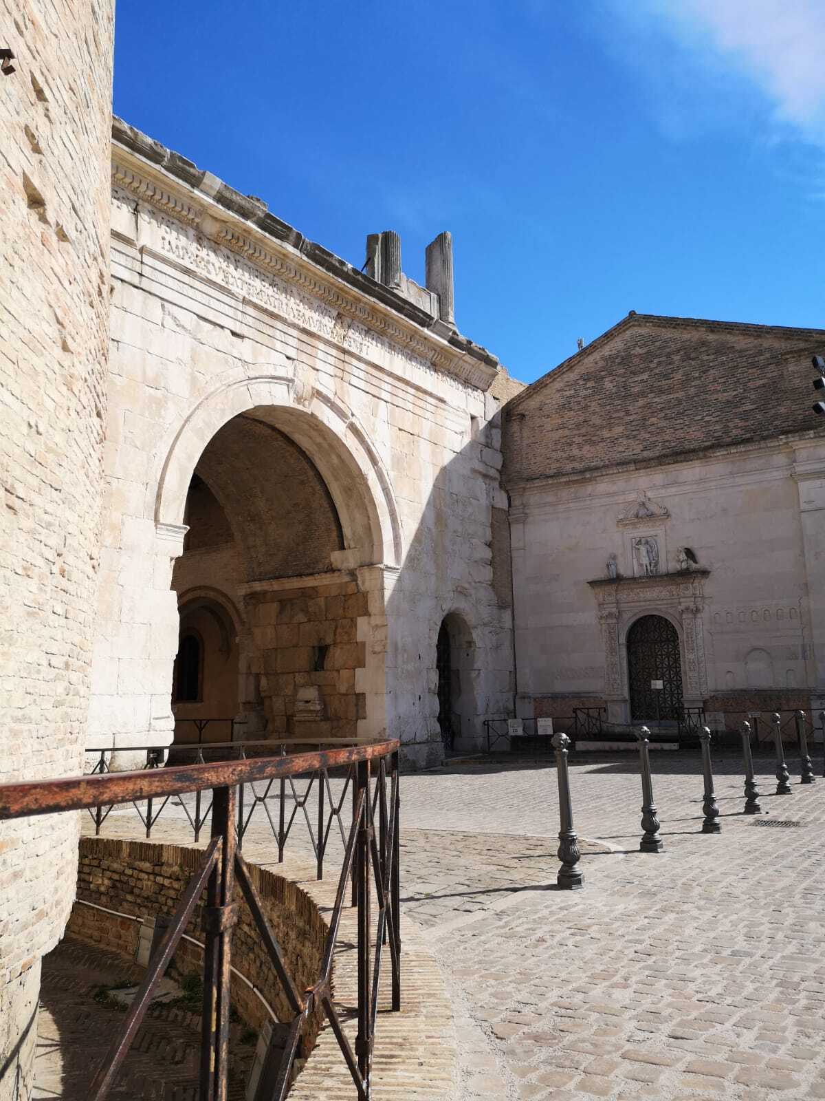 Arco di Augusto a Fano