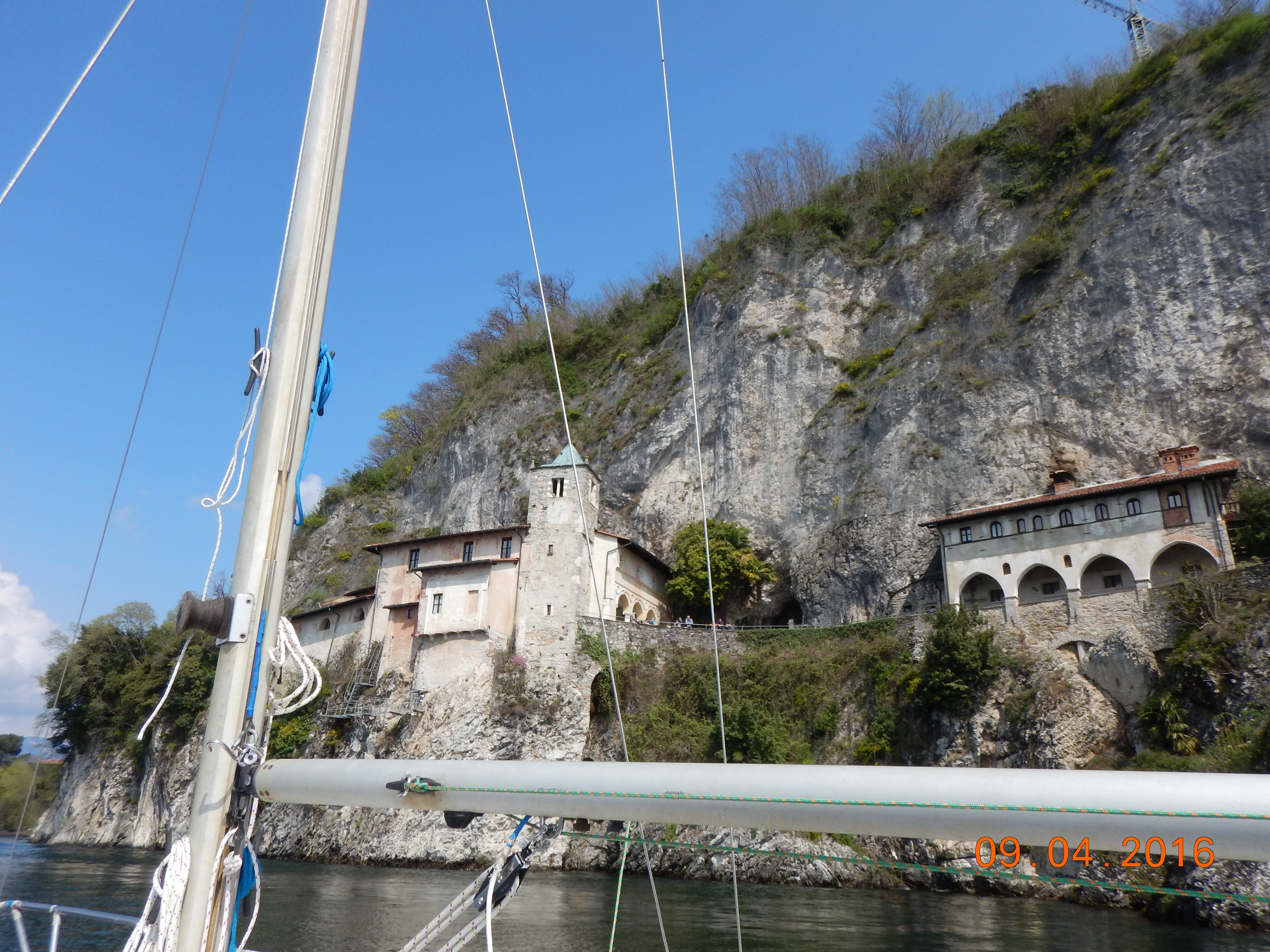 Eremo di Santa Caterina del Sasso sul Lago Maggiore a Leggiuno