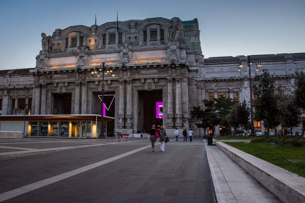 Facciata della Stazione di Milano Centrale