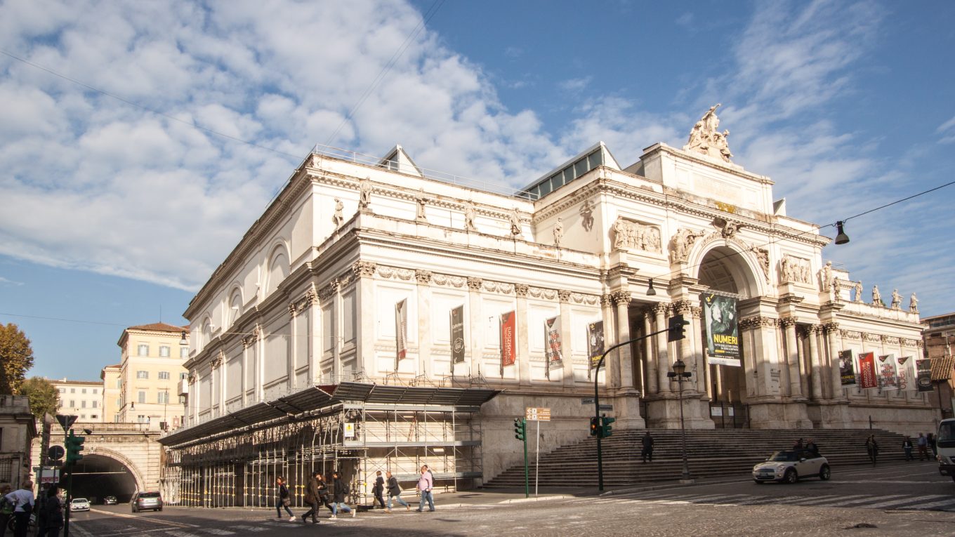 Facciata di Palazzo Esposizioni Roma su Via Nazionale