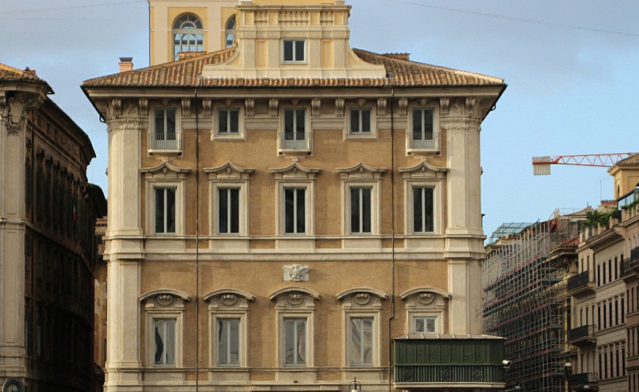 Palazzo Bonaparte a Roma in Piazza Venezia
