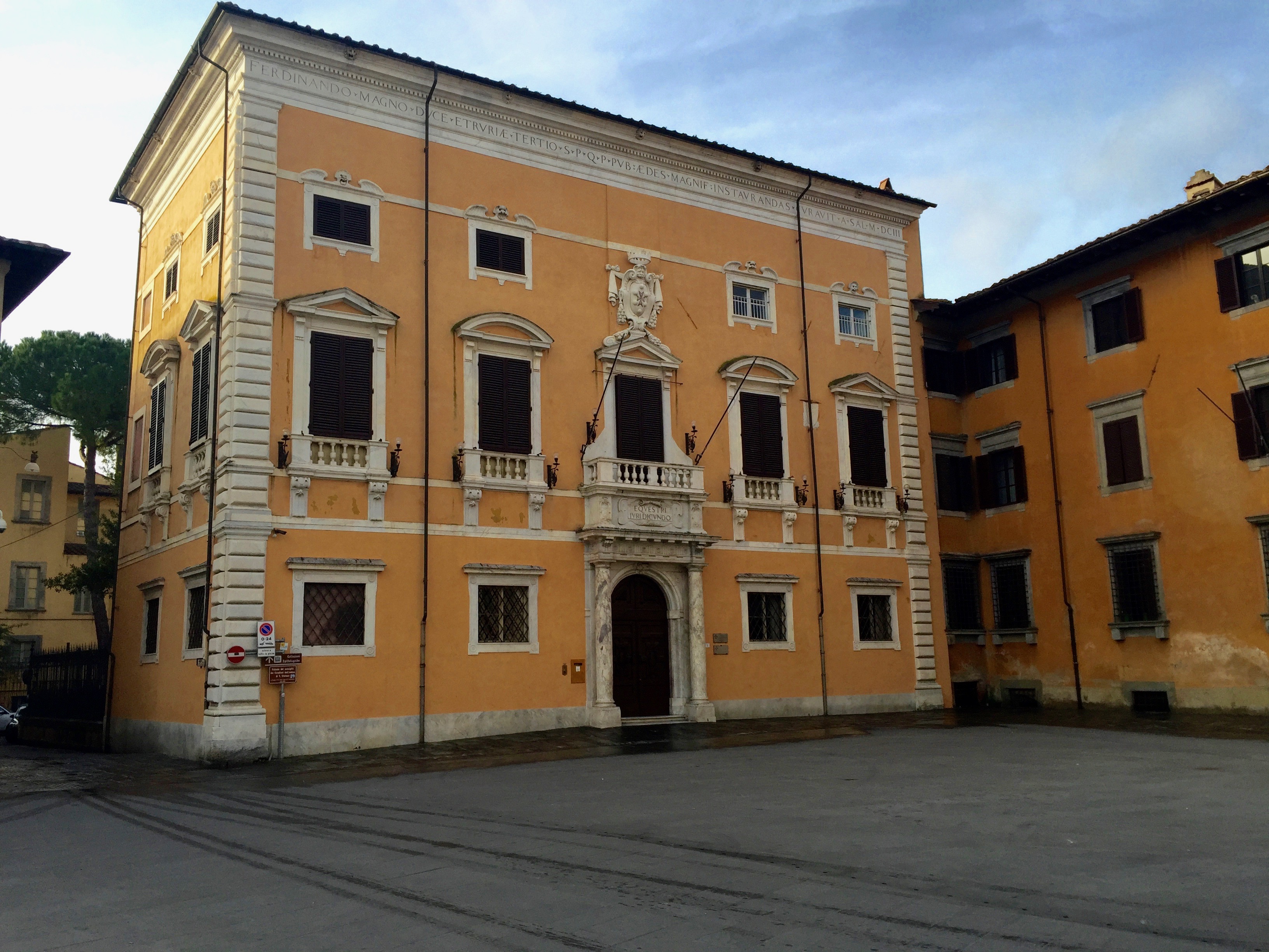Palazzo del Consiglio dei Dodici in Piazza dei Cavalieri a Pisa