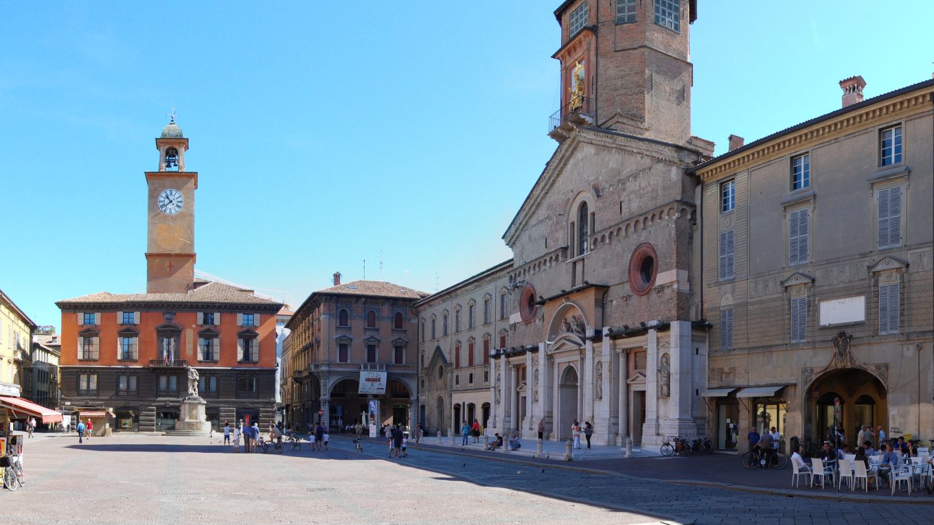 Piazza Prampolini nel centro storico di Reggio Emilia