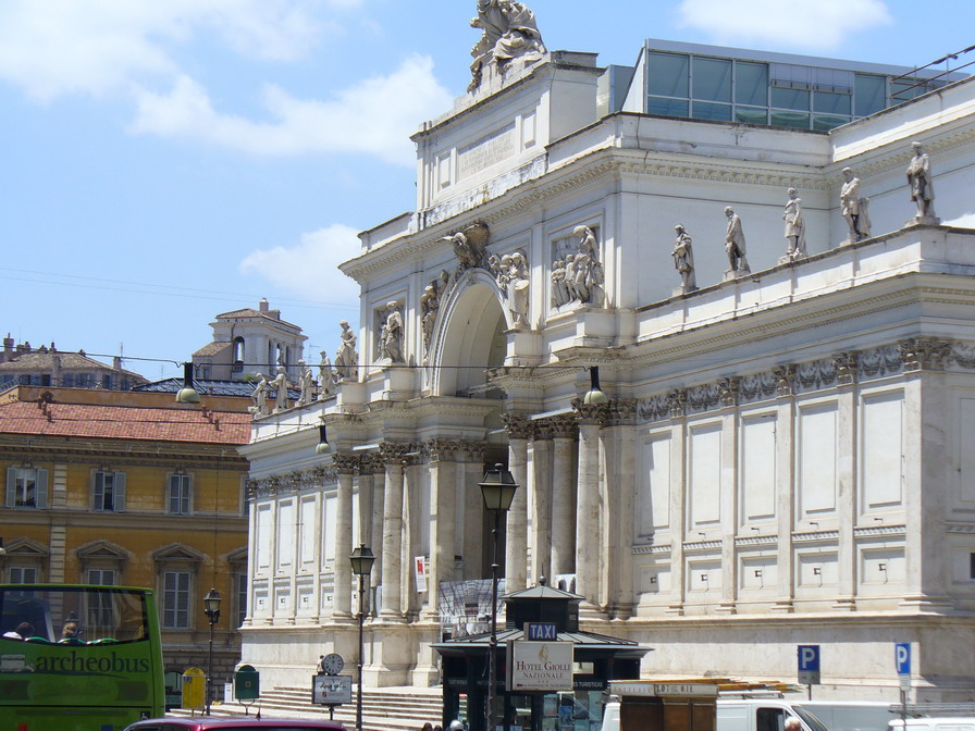 Palazzo delle Esposizioni su Via Nazionale a Roma