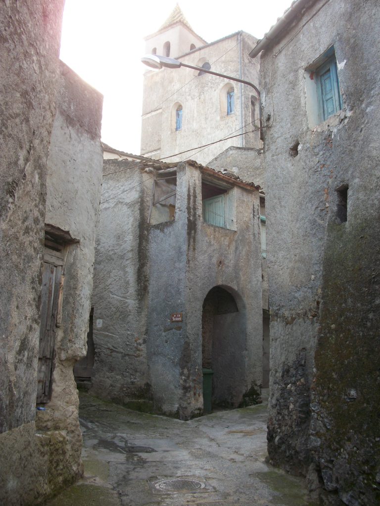 Porta dello Scarano nel centro storico di Saracena