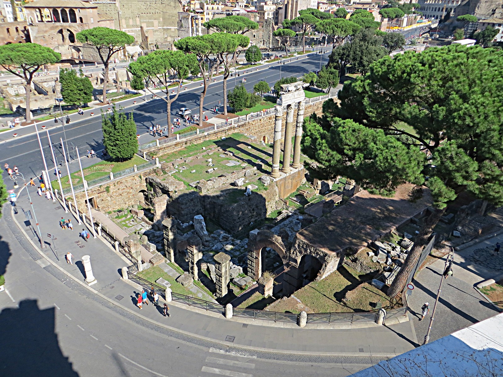 Vista su Roma dalla Terrazza delle Quadrighe del Vittoriano