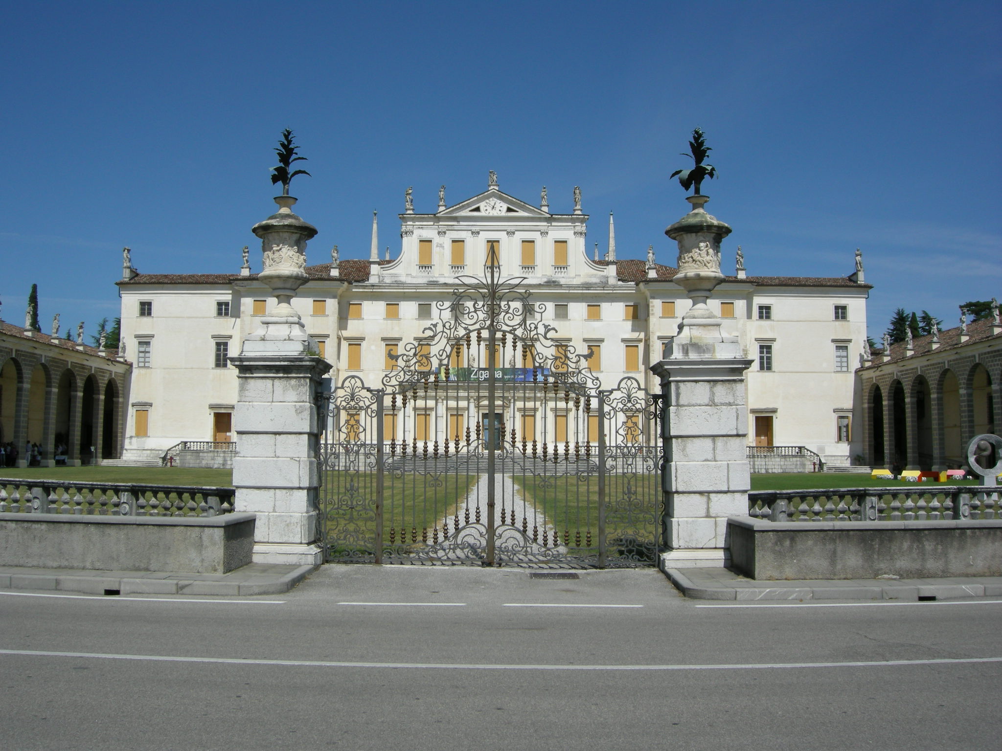 Villa