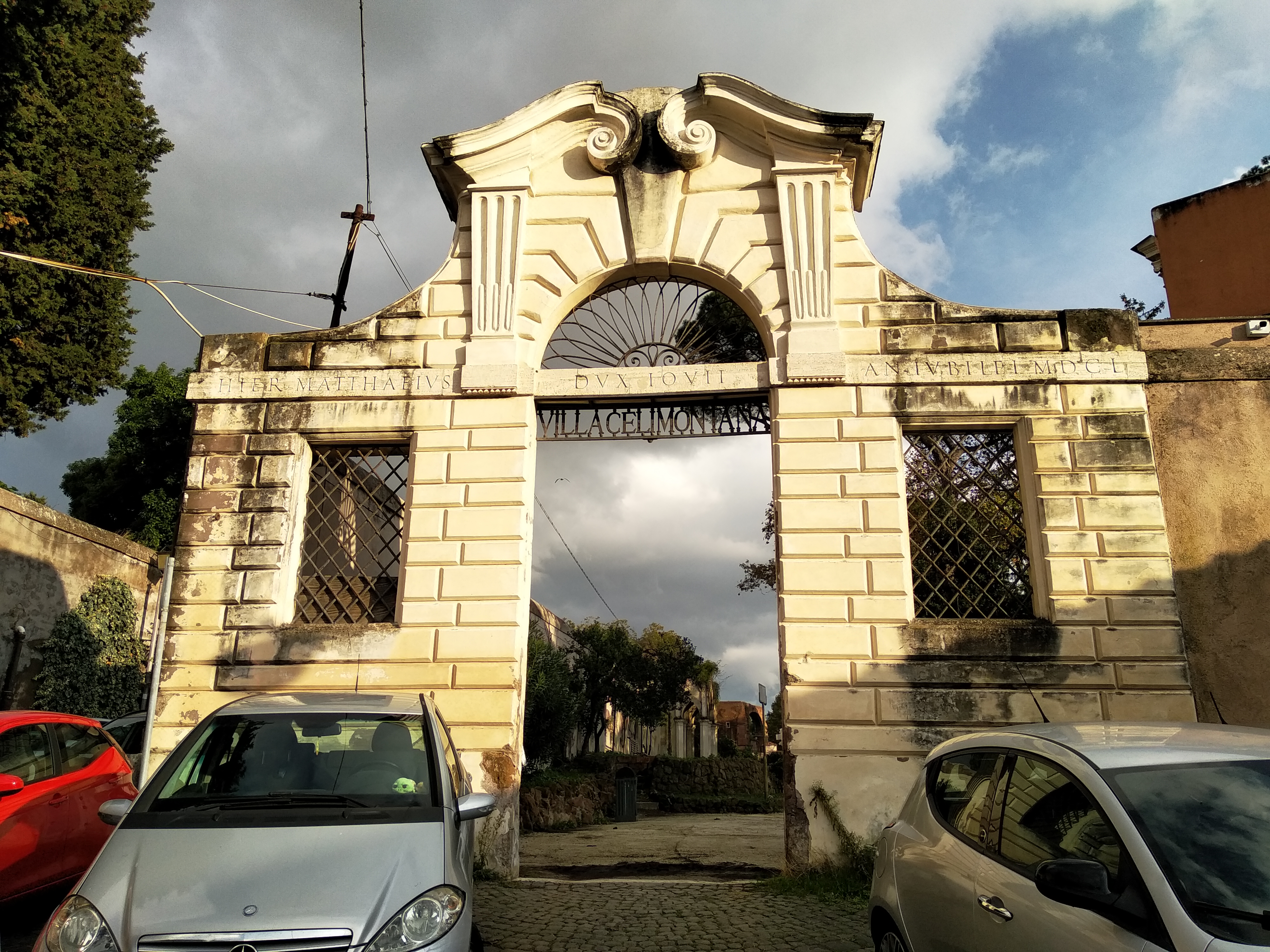 Ingresso di Villa Celimontana a Roma