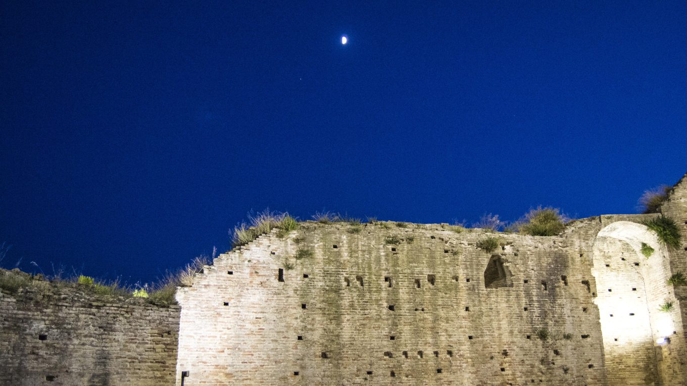 Antiche mura di Rocca Tiepolo a Porto San Giorgio