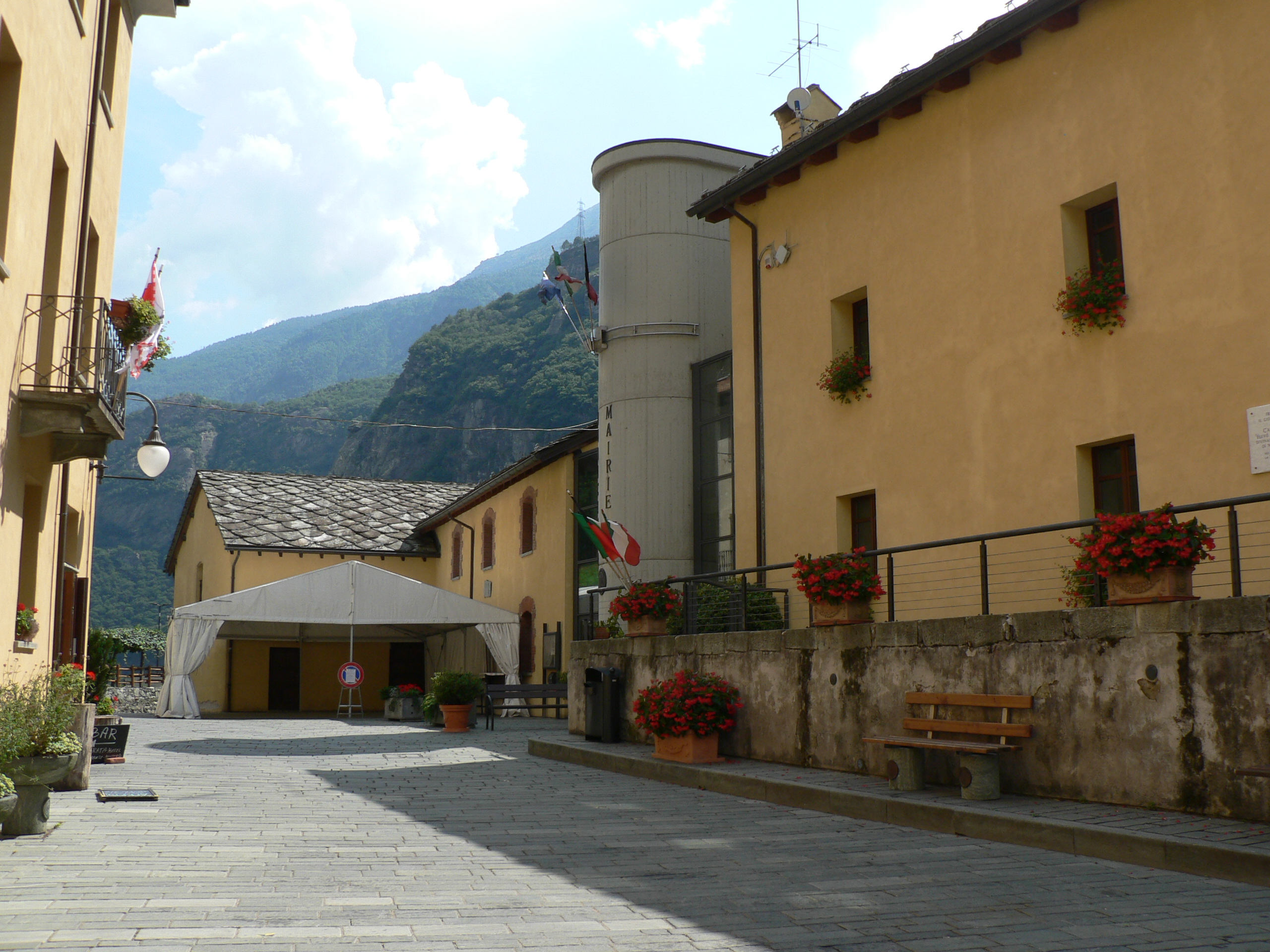 Borgo medievale di Bard sulla Via Francigena