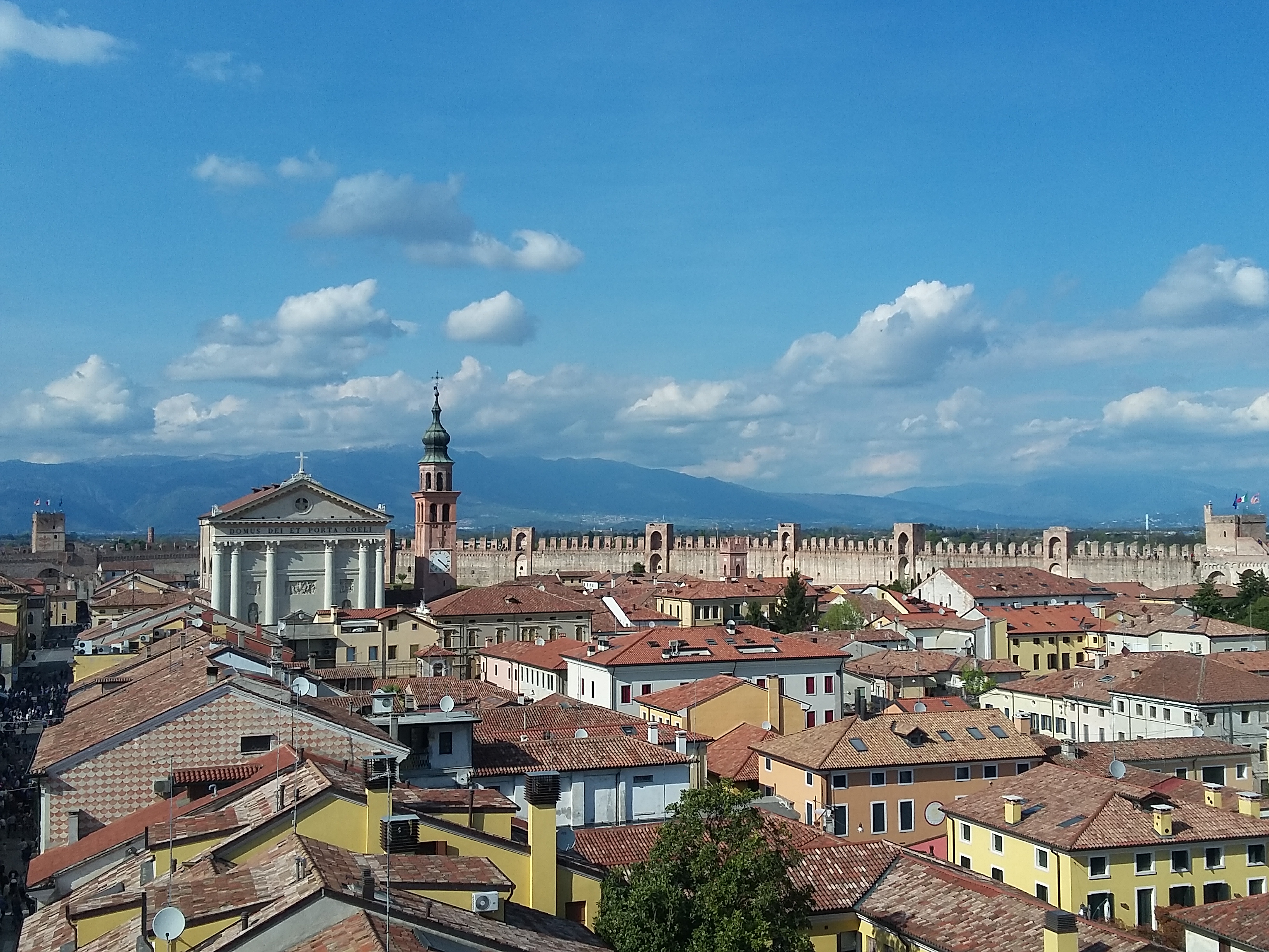 Centro storico di Cittadella visto dal camminamento di ronda