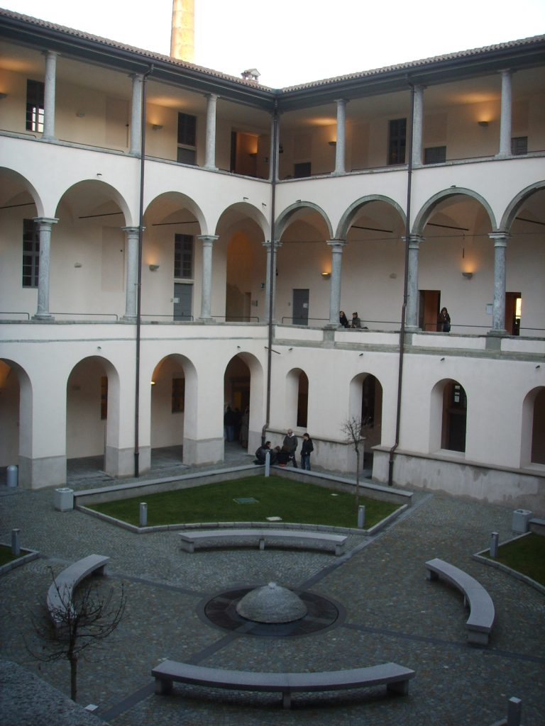 Chiostro di Sant Abbondio a Como