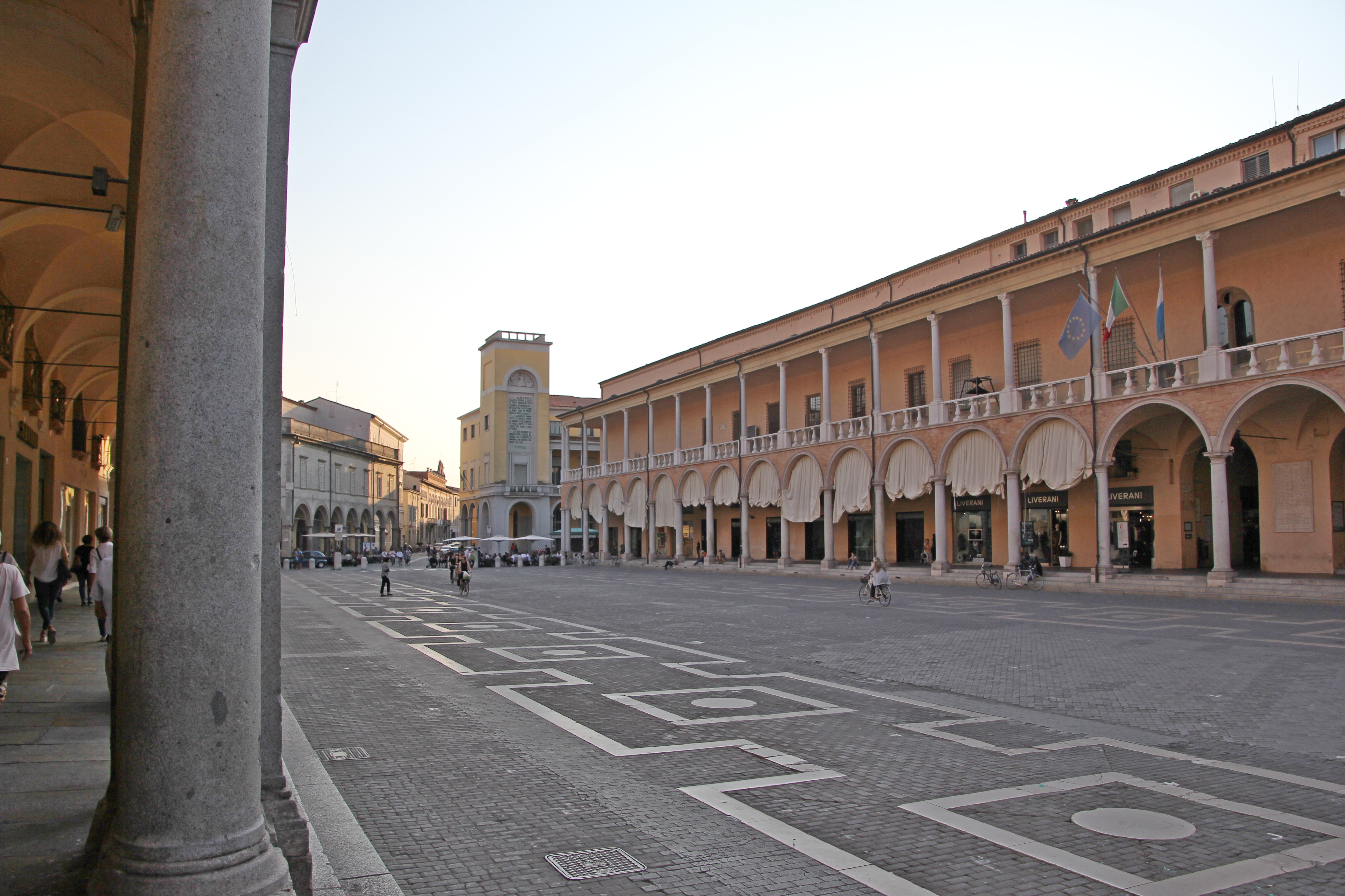 Piazza del Popolo a Faenza