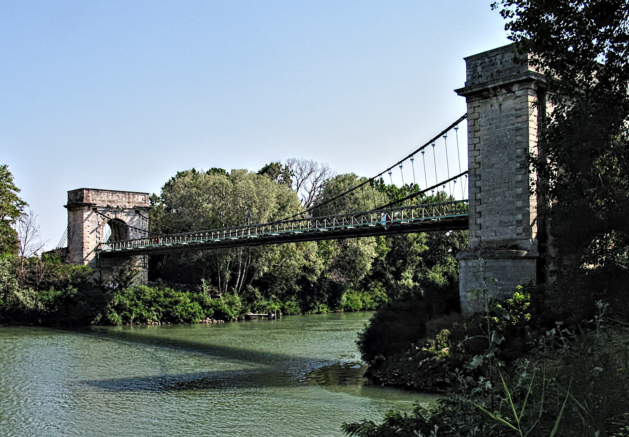 Piccolo Rodano ad Arles