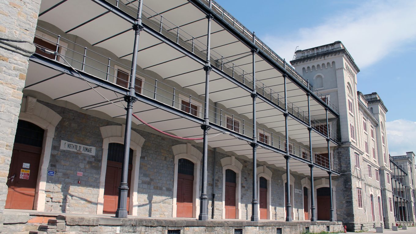 Esterno del Magazzino 26 nel Porto Vecchio di Trieste