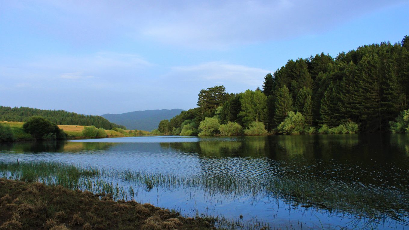 Lago Cecita nel Parco Nazionale della Sila