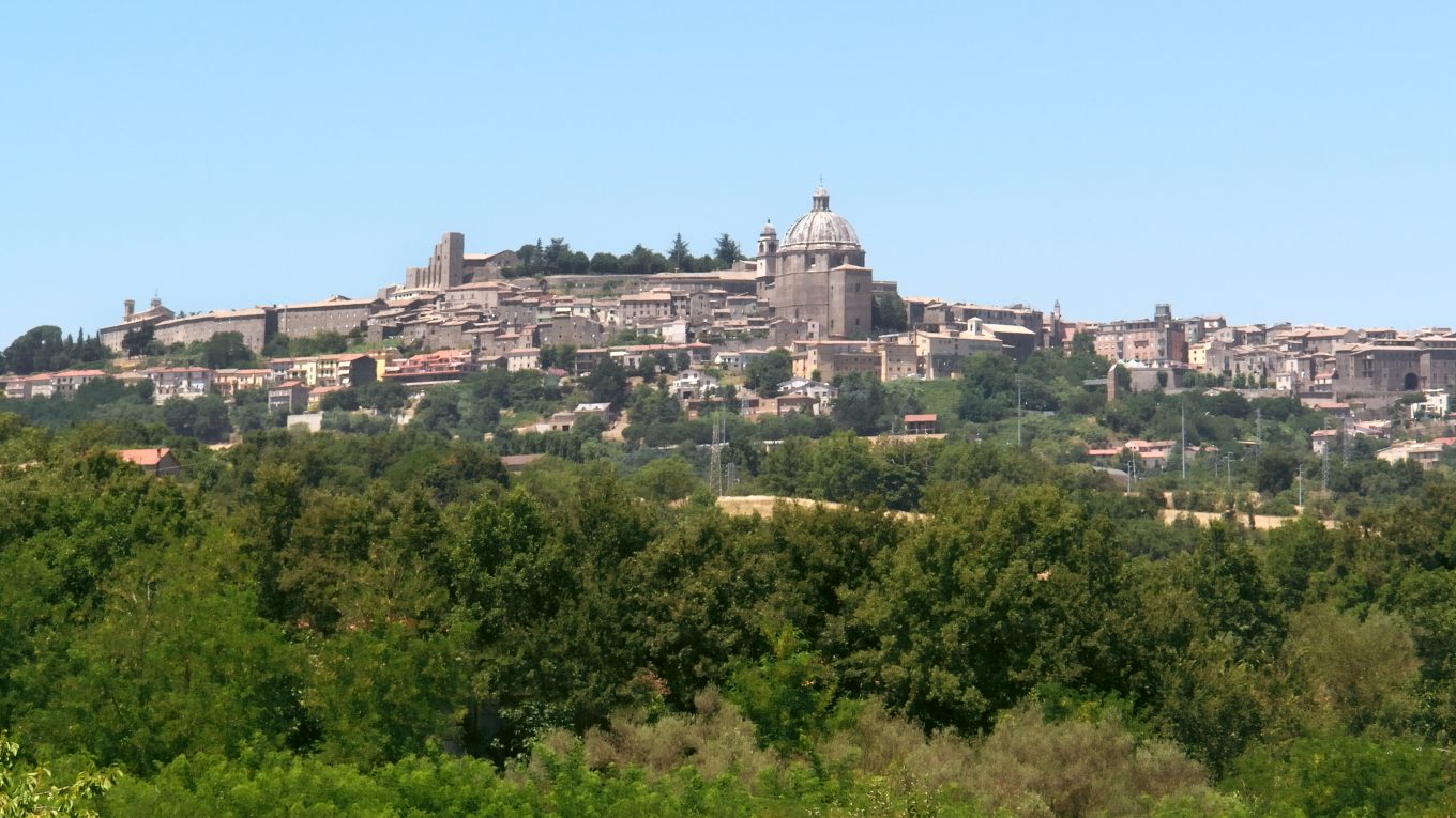 Panorama di Montefiascone nella Tuscia