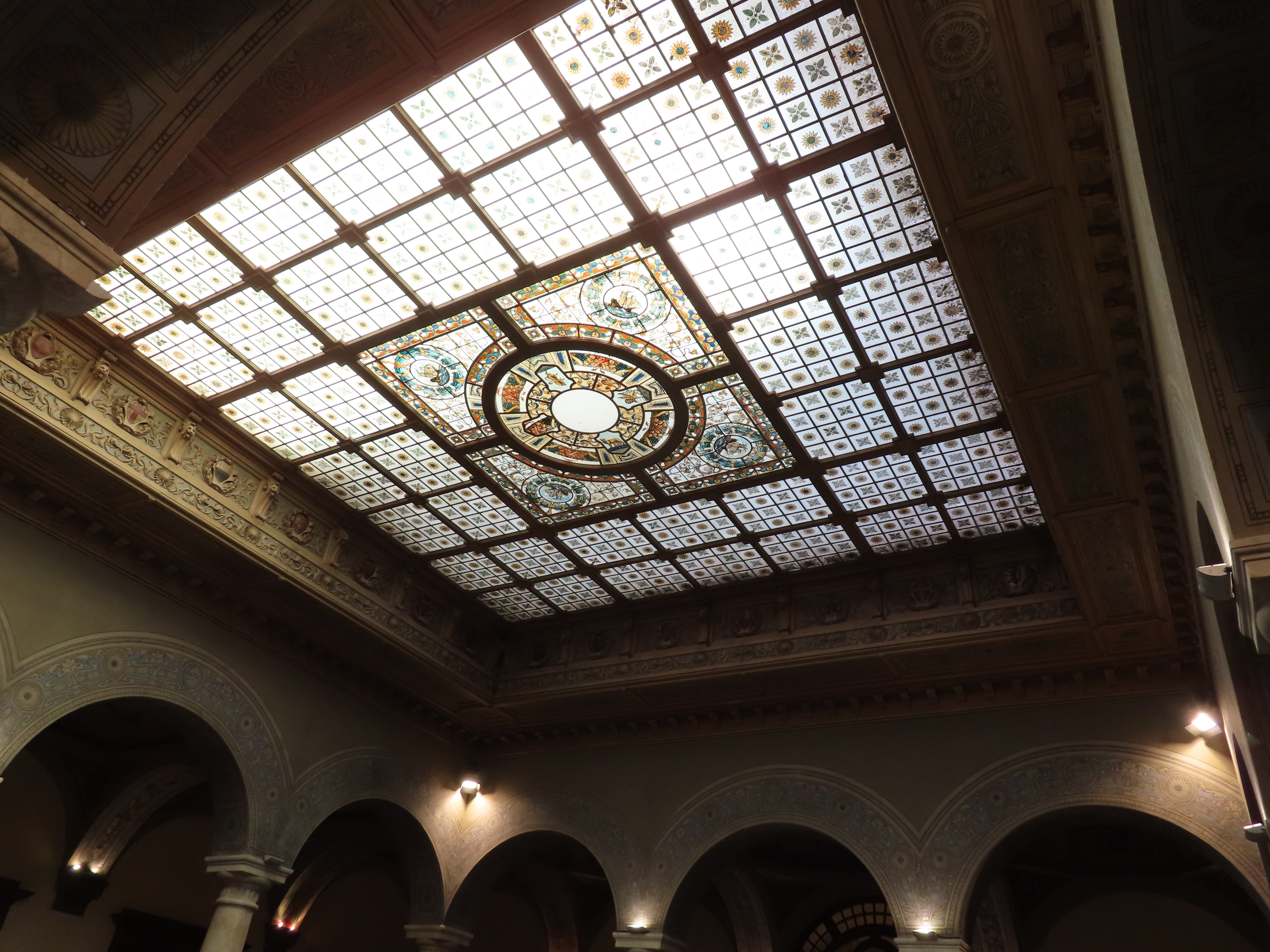 Interno di Palazzo della Meridiana a Genova