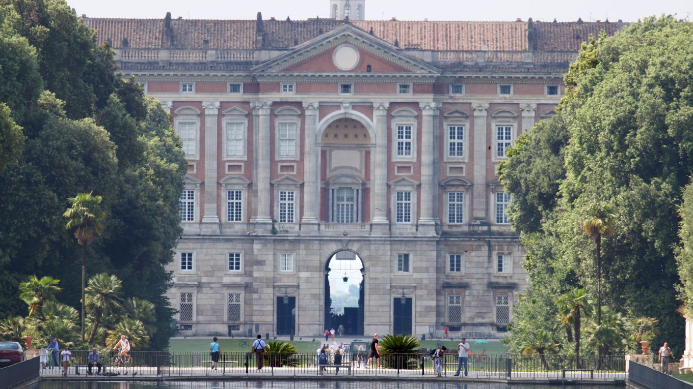 Facciata della Reggia di Caserta