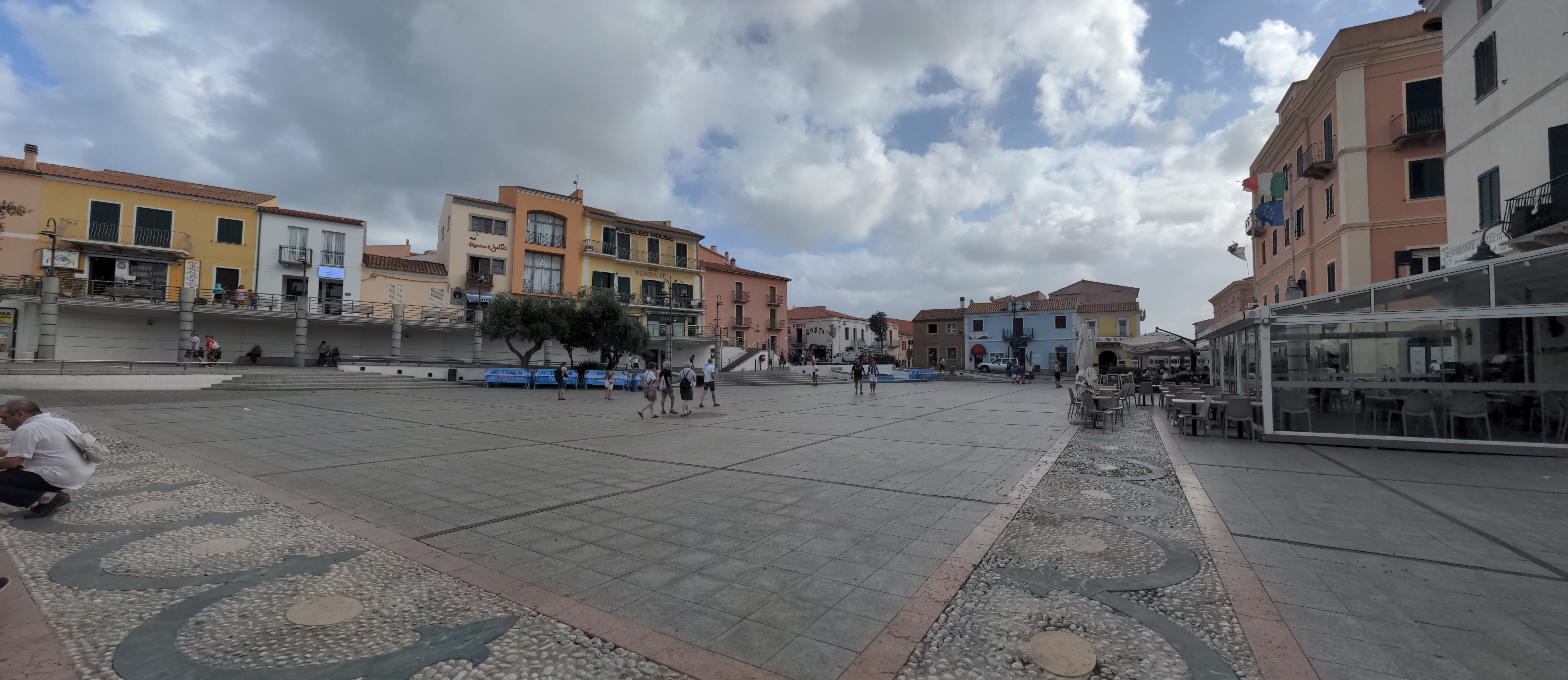 Piazza Vittorio Emanuele I a Santa Teresa Gallura