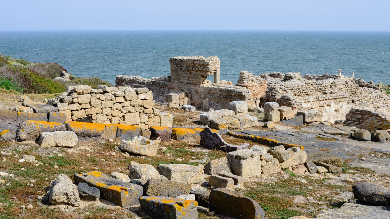 Area archeologica di Tharros affacciata sul mare del Sinis