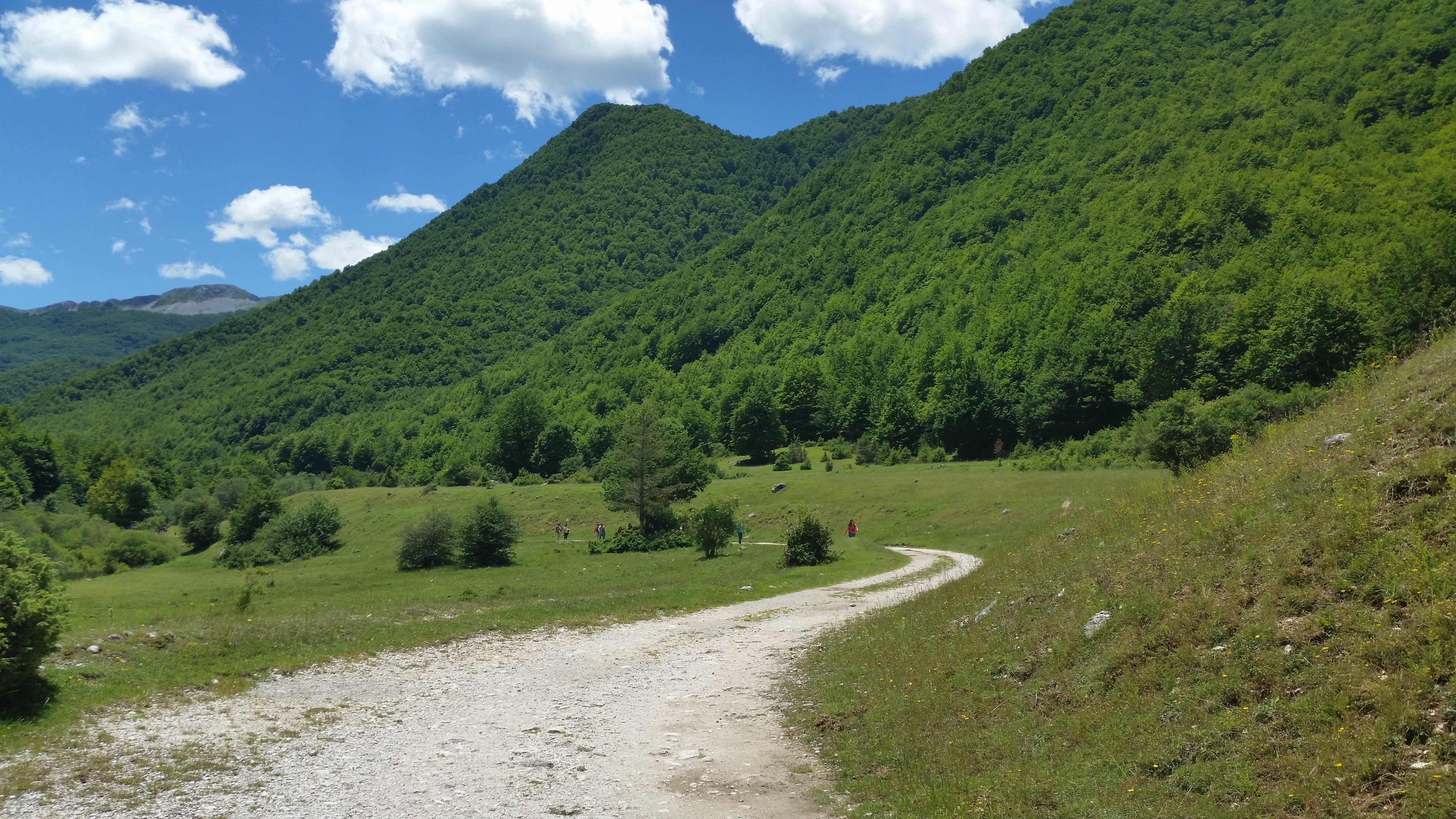 Sentiero nella Val Fondillo nel Parco nazionale d’Abruzzo