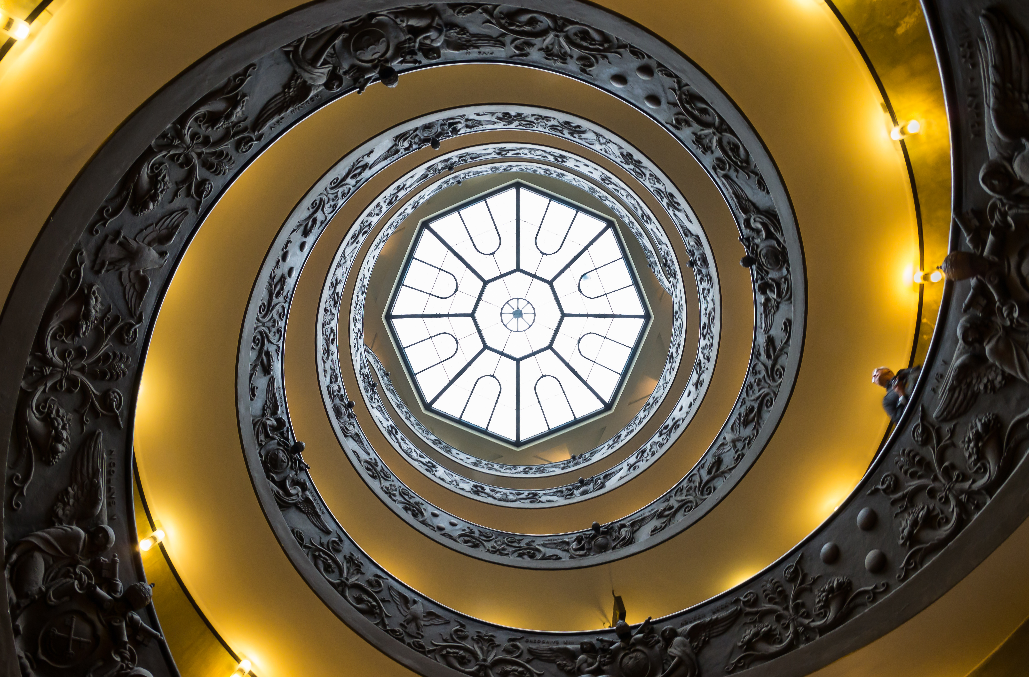 Scala elicoidale all’interno dei Musei Vaticani