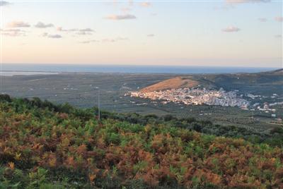 Carpino visto da Monte Vernone nel Gargano