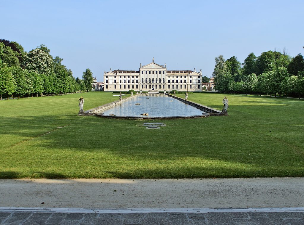 Villa Pisani a Stra vista dal parco