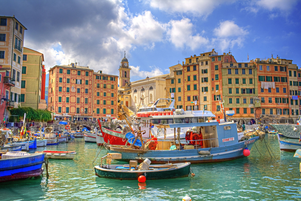 Case colorate sul lungomare di Camogli