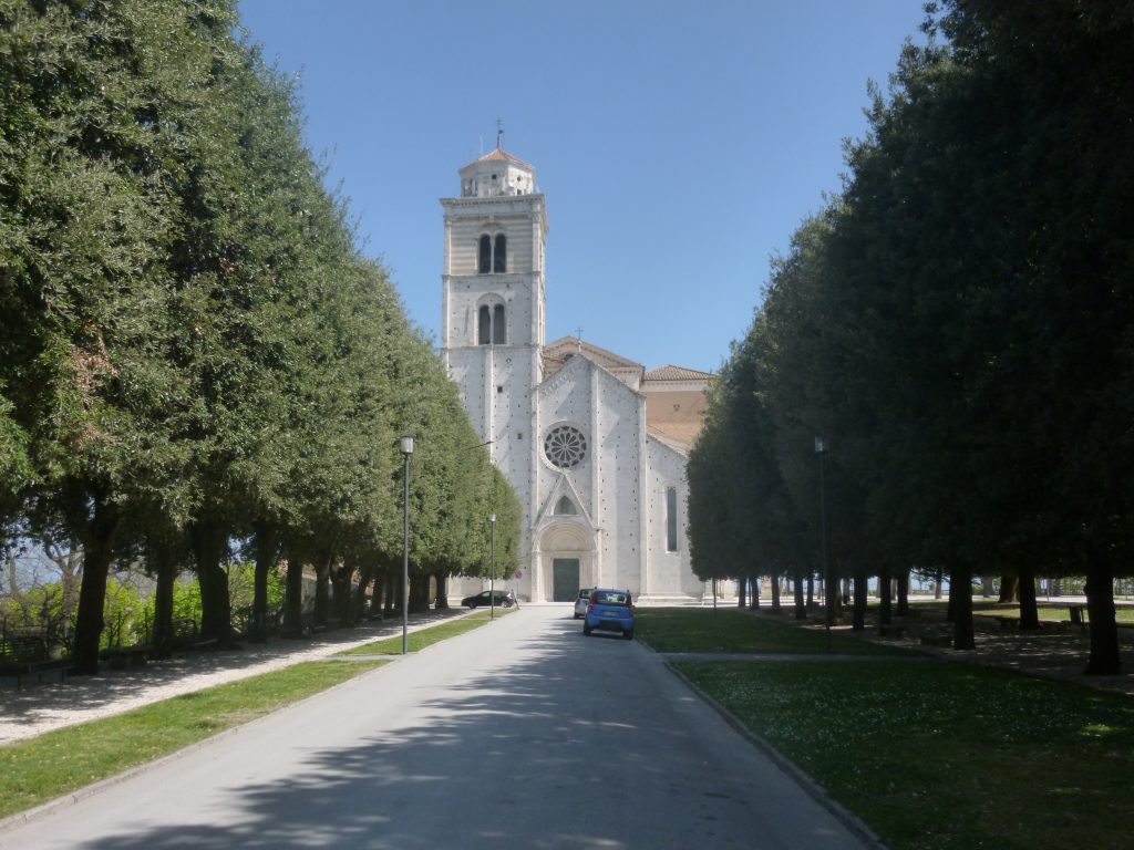 Facciata del Duomo di Fermo