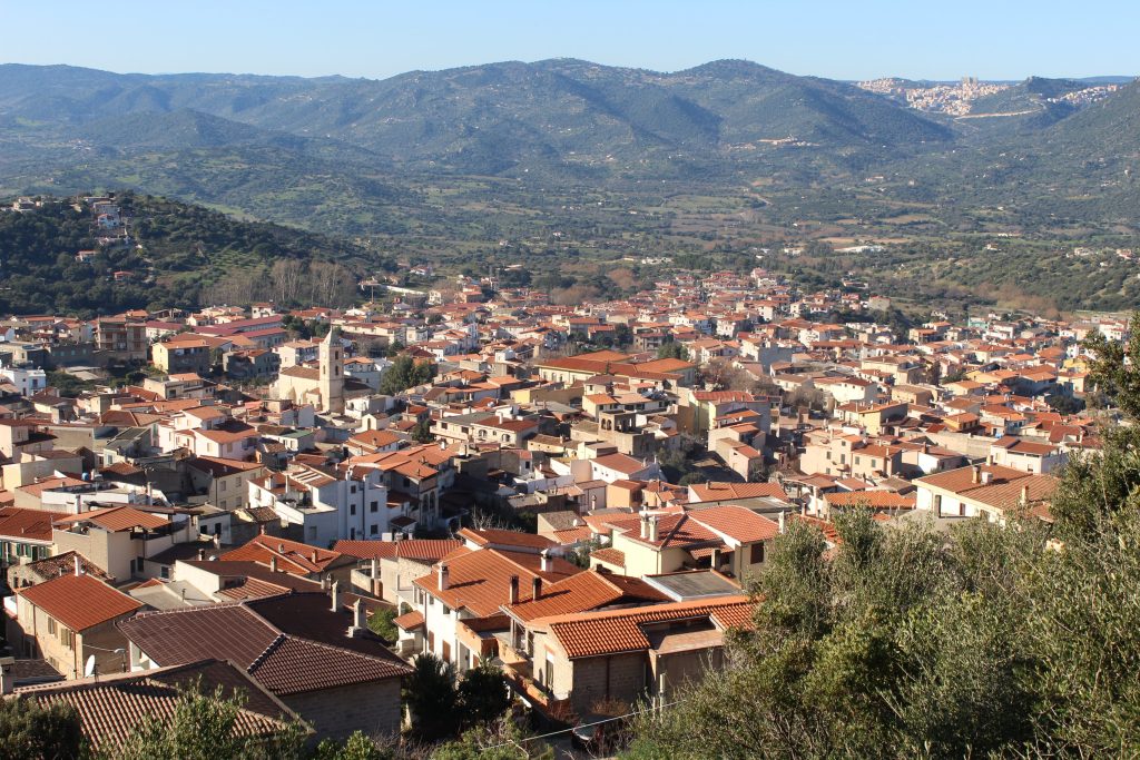 Oliena e Nuoro viste dal Belvedere di Bonaria