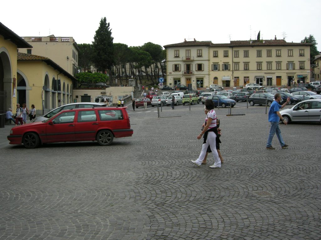 Piazza Buondelmonti a Impruneta