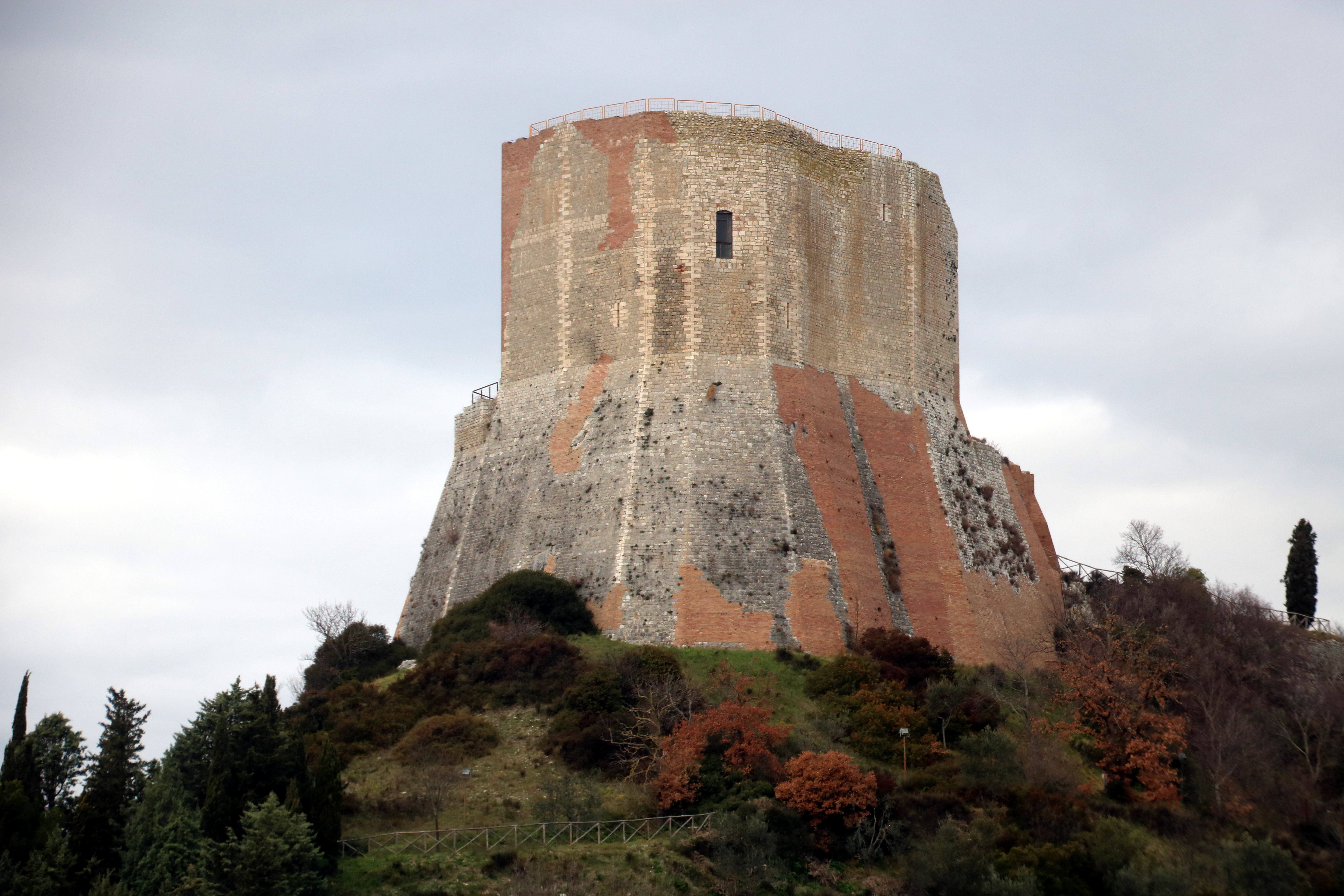 Rocca di Tentennano a Rocca d’Orcia