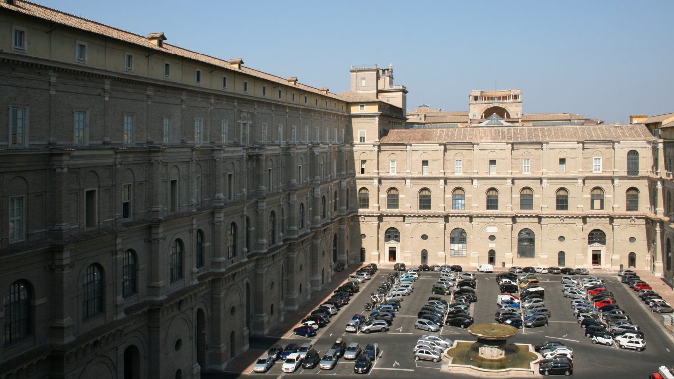 Cortile del Belvedere in Vaticano