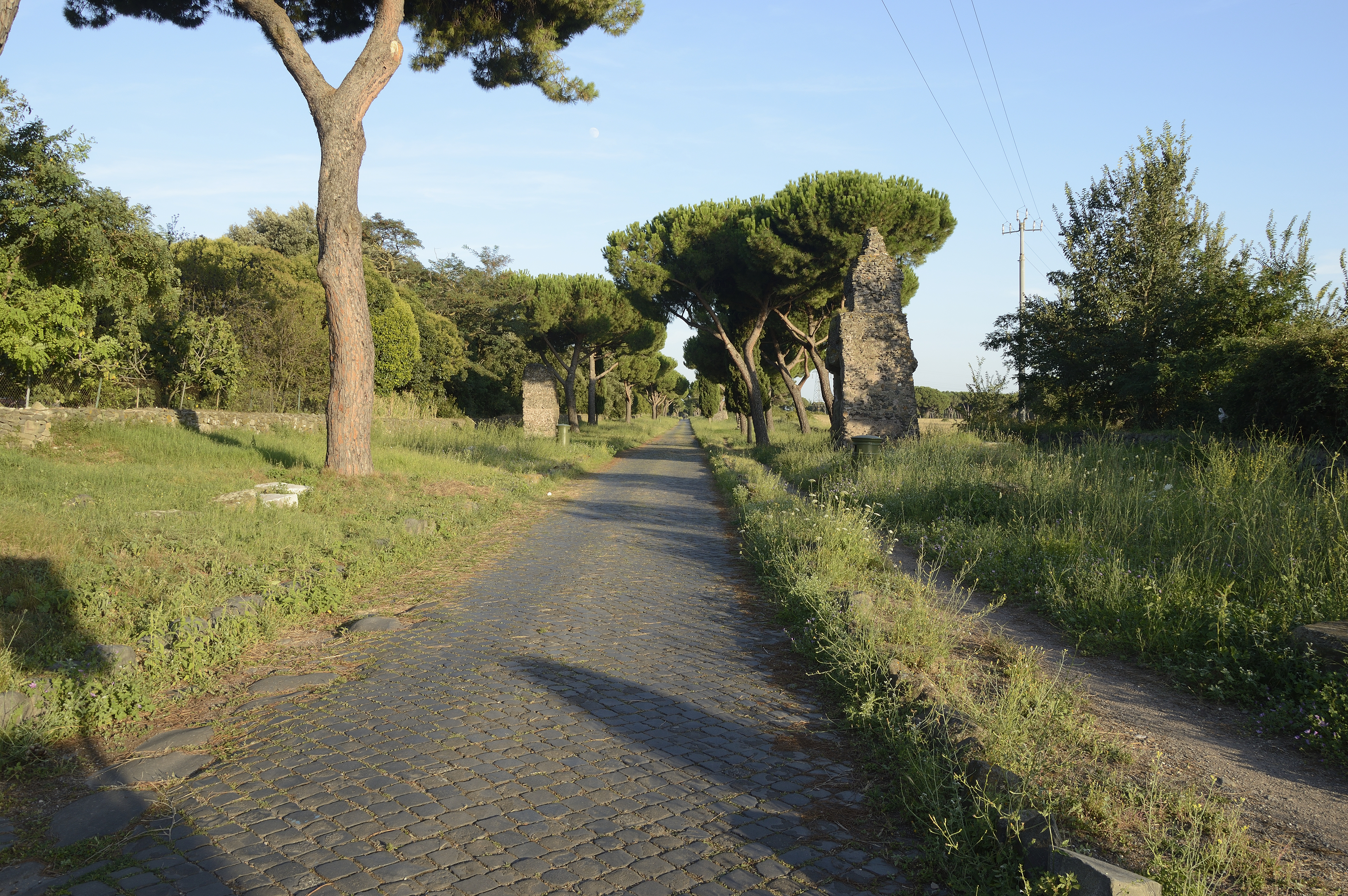 Basoli della Via Appia Antica a Roma