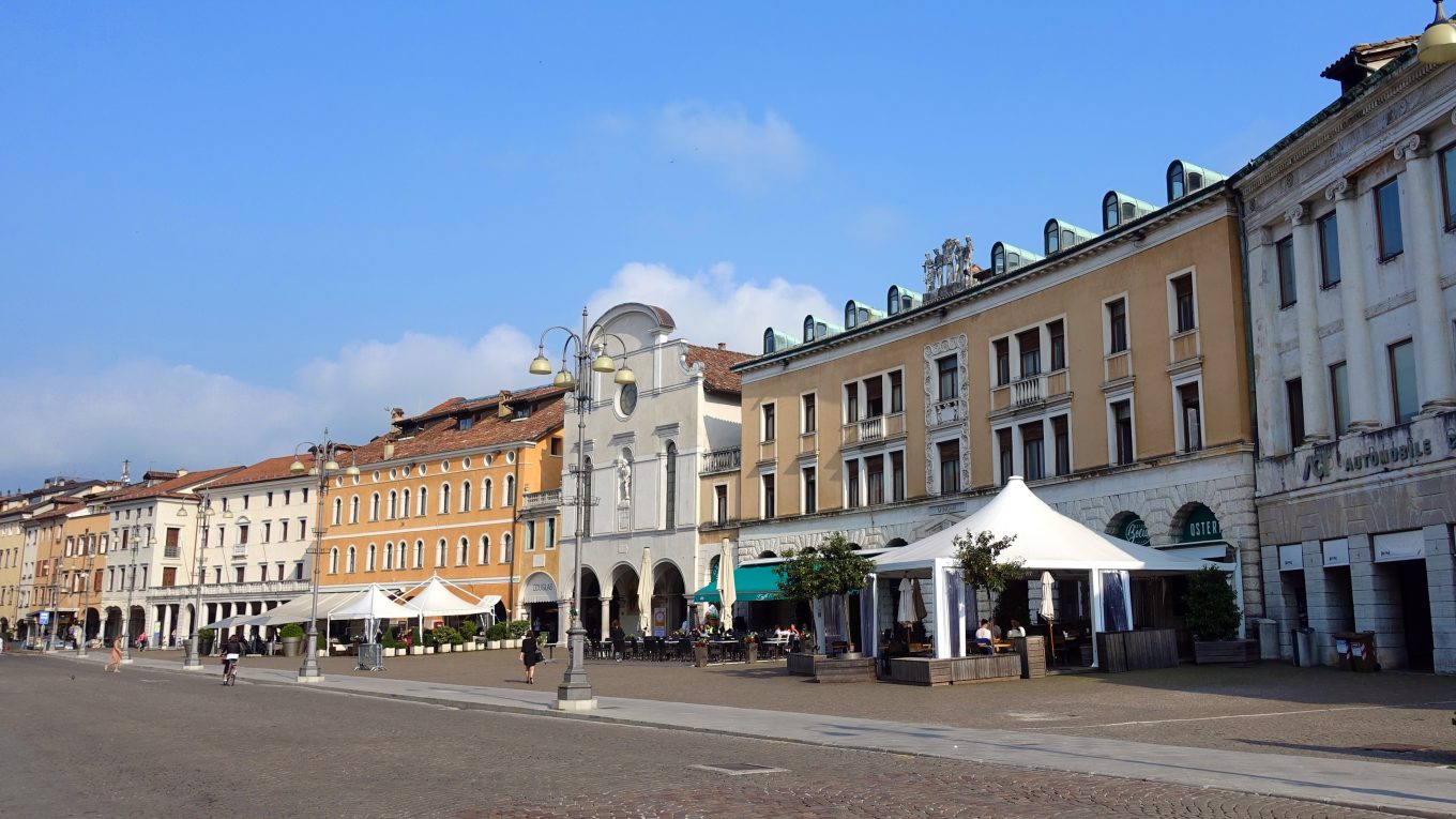 Piazza dei Martiri a Belluno