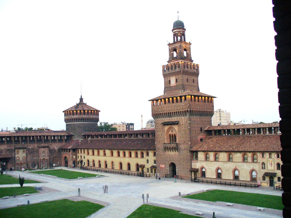 Cortile del Castello Sforzesco a Milano