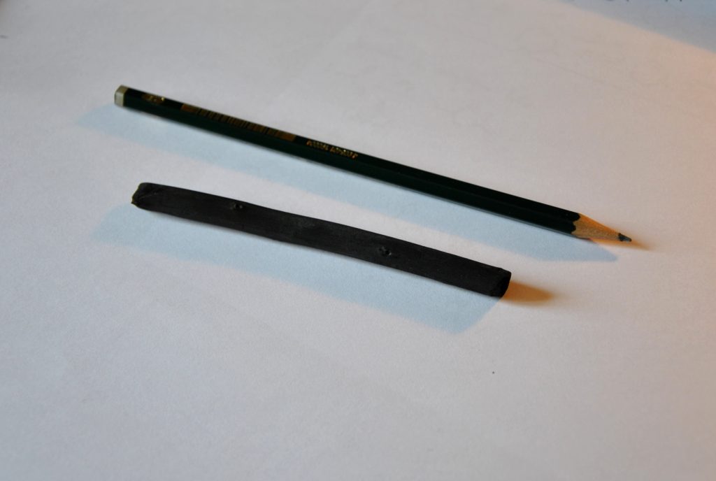 Carboncino e matita da disegno