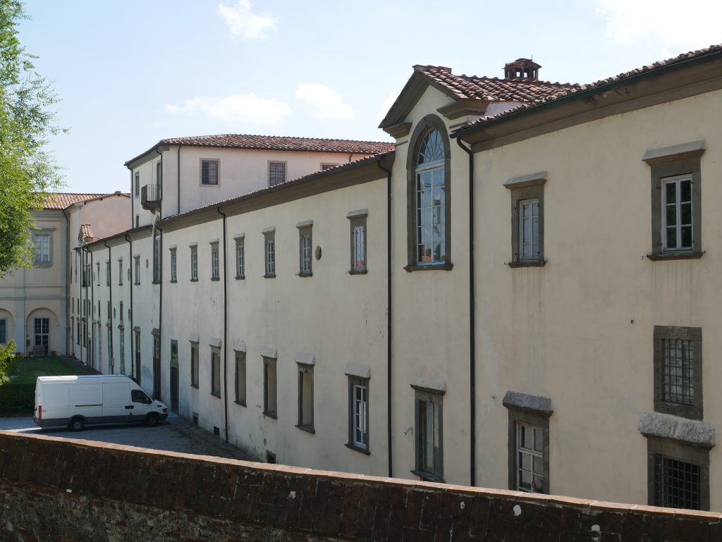 Real Collegio di Lucca visto dalle Mura urbane