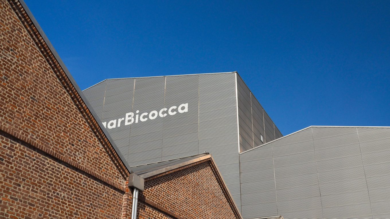 Esterno di Pirelli HangarBicocca a Milano