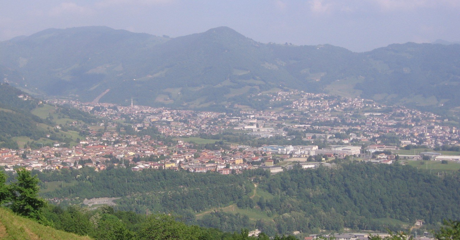 Vista della Val Gandino in provincia di Bergamo